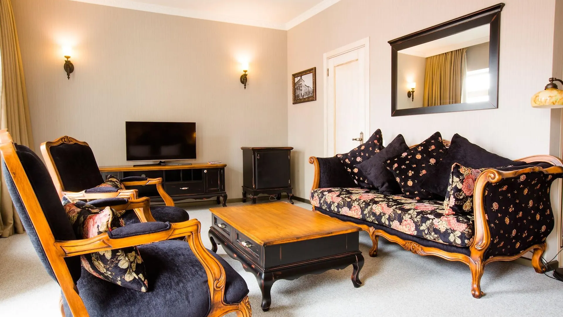 Boutique Hotel Baku 4*,